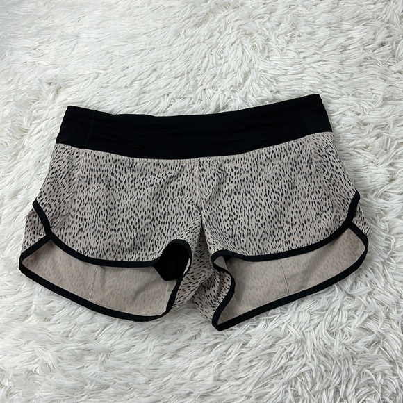Lululemon Run: Speed Short *4-way Stretch Dottie Dash Grain Black / Black - Picture 1 of 5